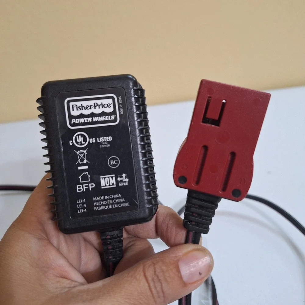 Fisher Price Power Wheels 6V Charger 00801-1779 Red Plug OEM Tested
